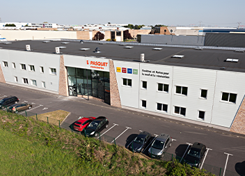 Agence Pasquet Menuiseries Le Thillay 95 extérieur