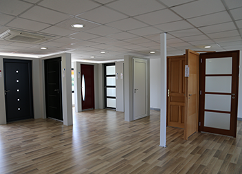 Agence Pasquet Menuiseries Vannes 56 portes d'entrée