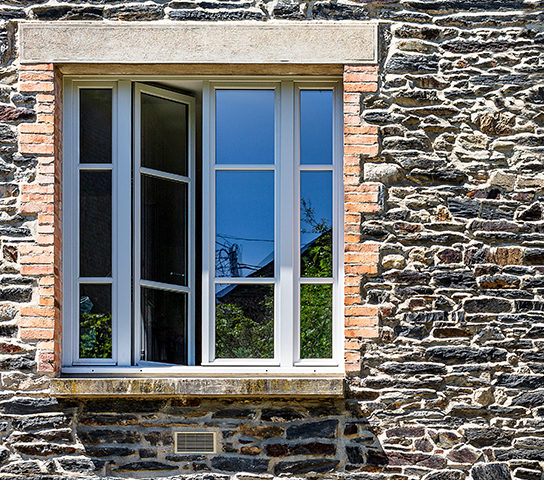 Fenetre en bois Racine 4 vantaux fenetre pasquet menuiseries bois fenetre 4 vantaux charme de l'ancien fiche vue exterieure