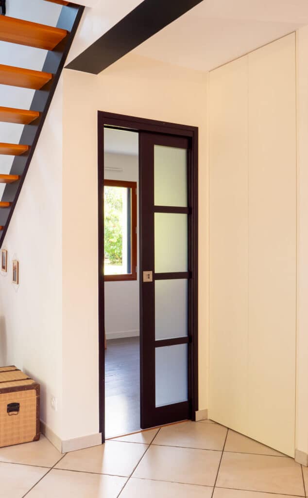 Porte intérieure en bois à galandage, modèle Marigny 