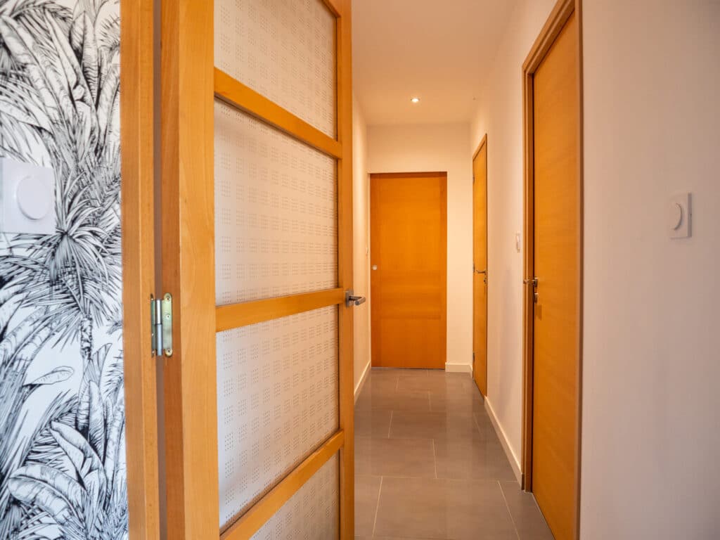 Portes intérieures en bois, modèles Châtelet, Marigny et Hébertot