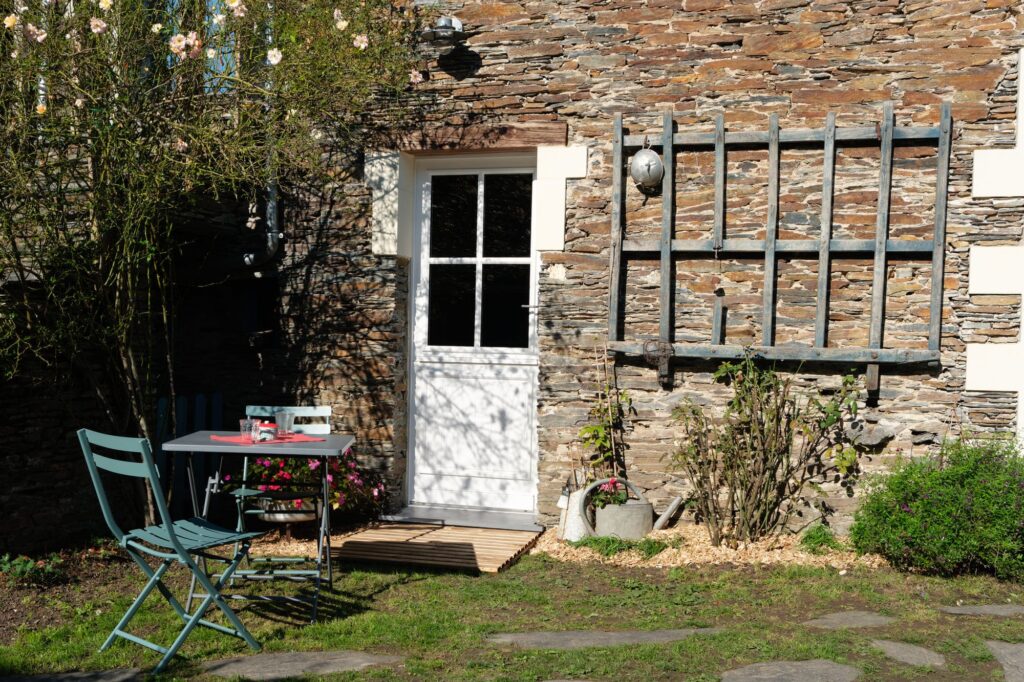 Porte d’entrée en bois, modèle Guyenne