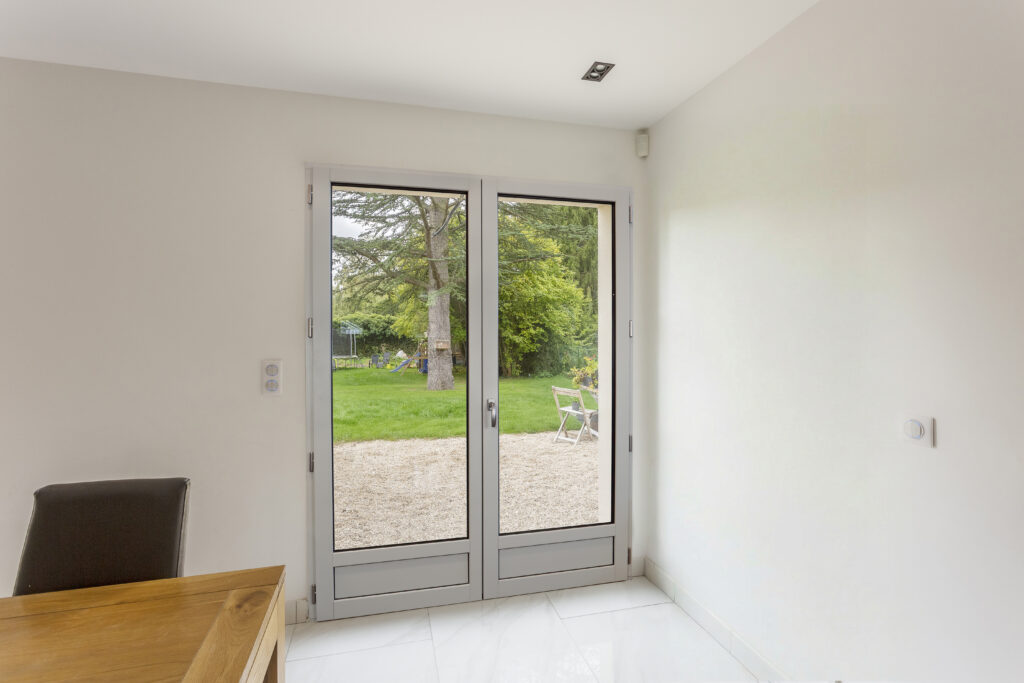 Porte-fenêtre à la française - Bois - Lignal®