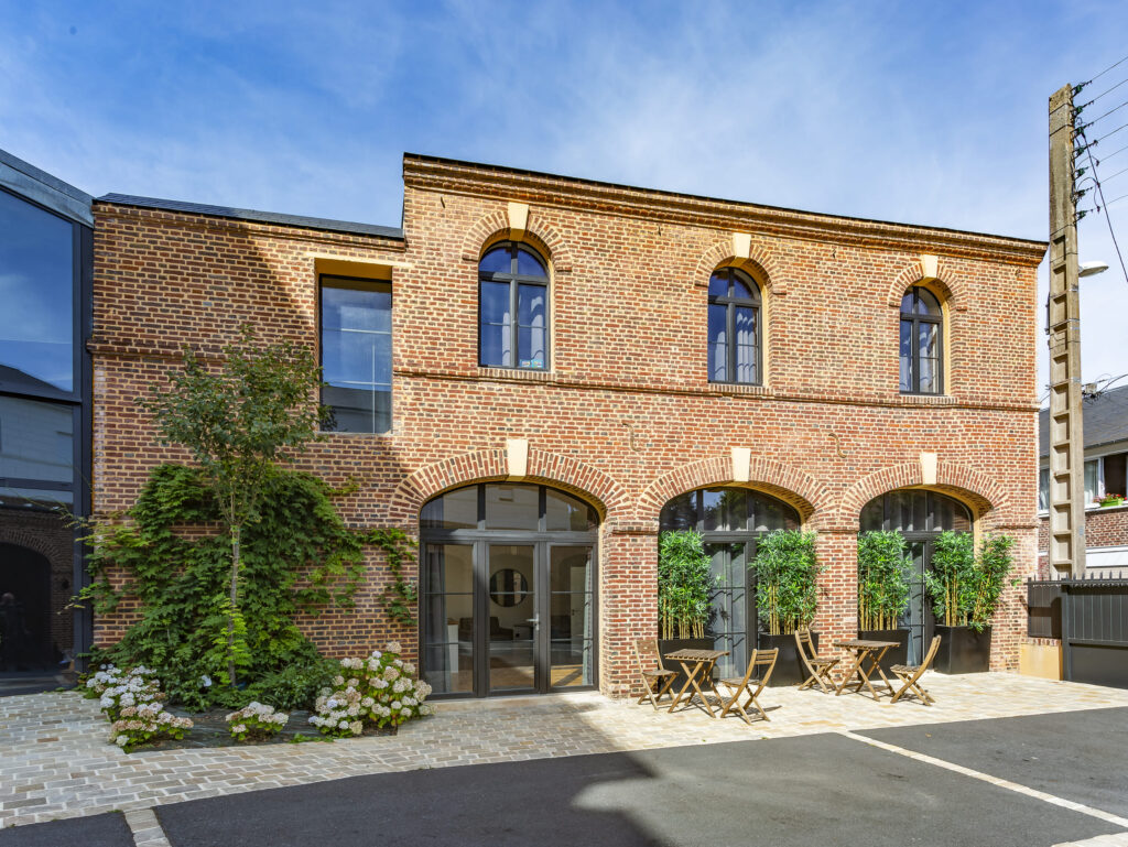 Fenêtre et ensemble composé de porte d'entrée avec imposte et fixes - PVC