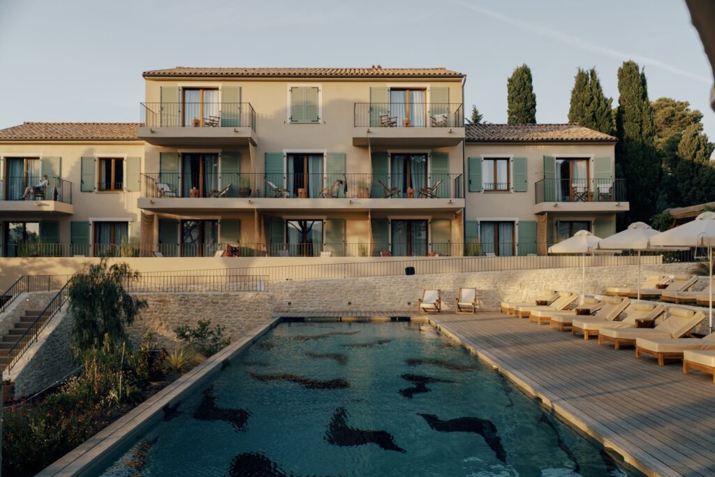 Fenêtres, portes-fenêtres et volets battants - bois